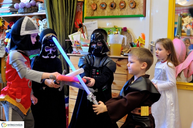 Farsangolás a Margaréta óvodában
