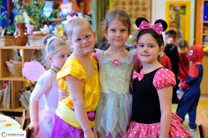 Farsangolás a Margaréta óvodában