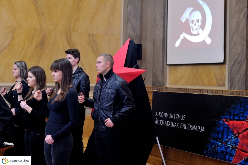 Műsor az áldozatok emlékére