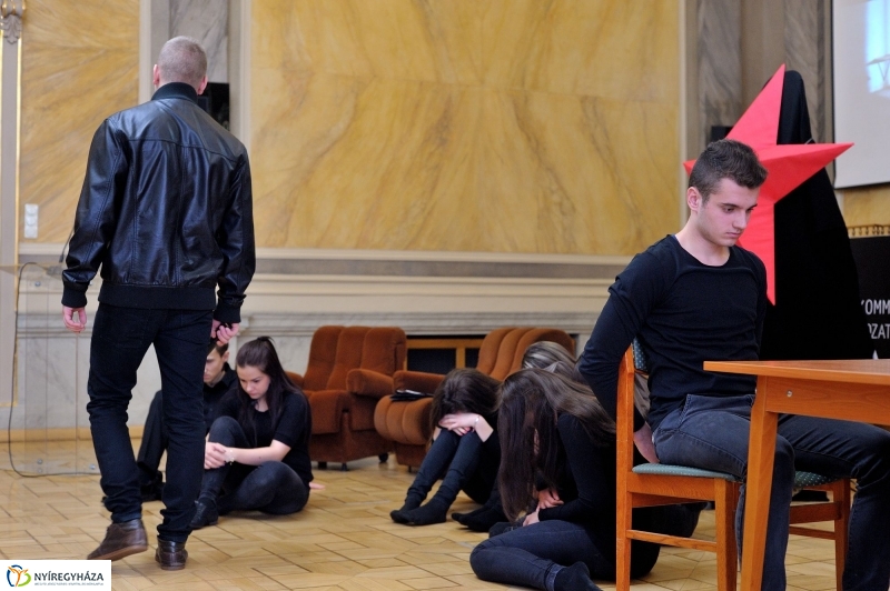 Műsor az áldozatok emlékére