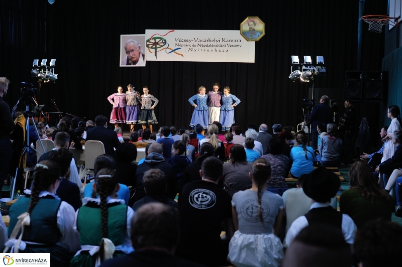 Néptánc verseny a Vécsey iskolában