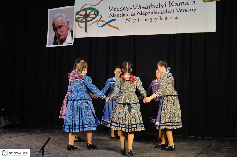 Néptánc verseny a Vécsey iskolában