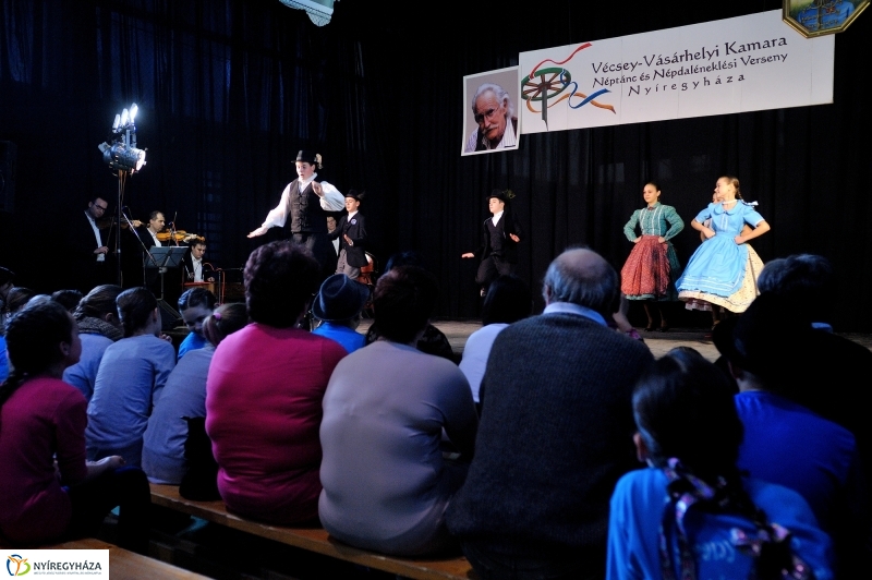 Néptánc verseny a Vécsey iskolában