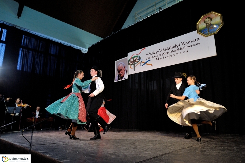 Néptánc verseny a Vécsey iskolában