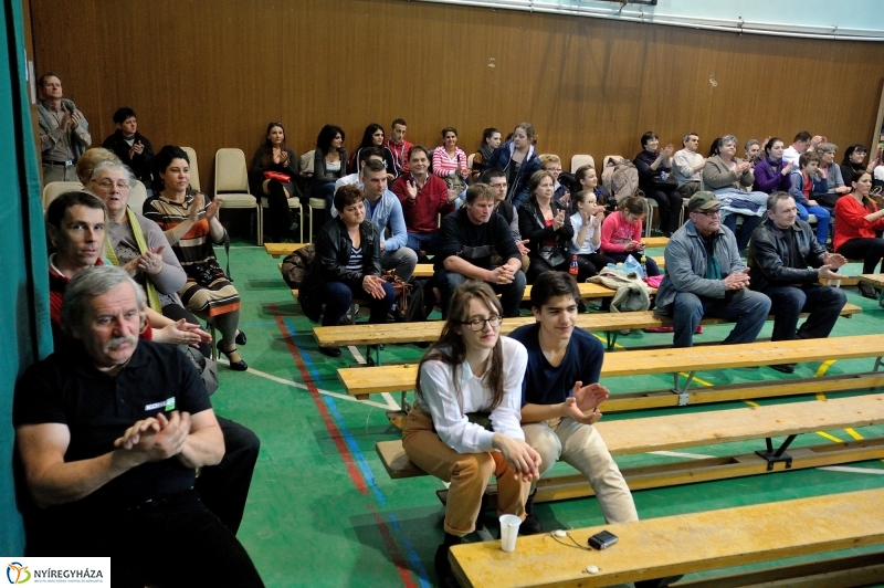 Néptánc verseny a Vécsey iskolában