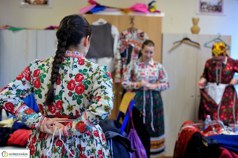 Néptánc verseny a Vécsey iskolában