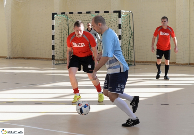 Teremlabdarúgó bajnokság-döntő