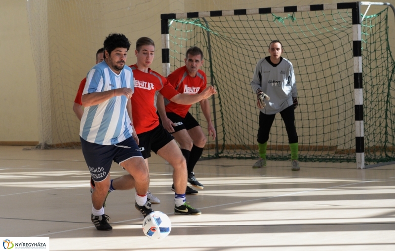 Teremlabdarúgó bajnokság-döntő