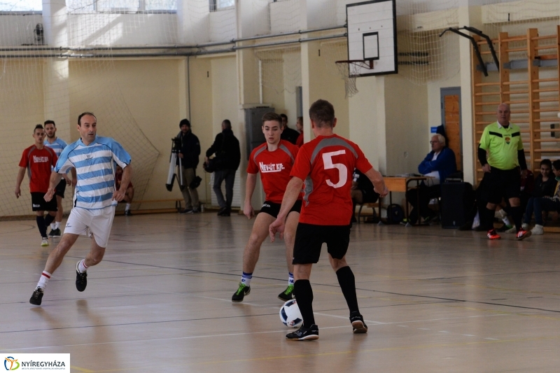 Teremlabdarúgó bajnokság-döntő