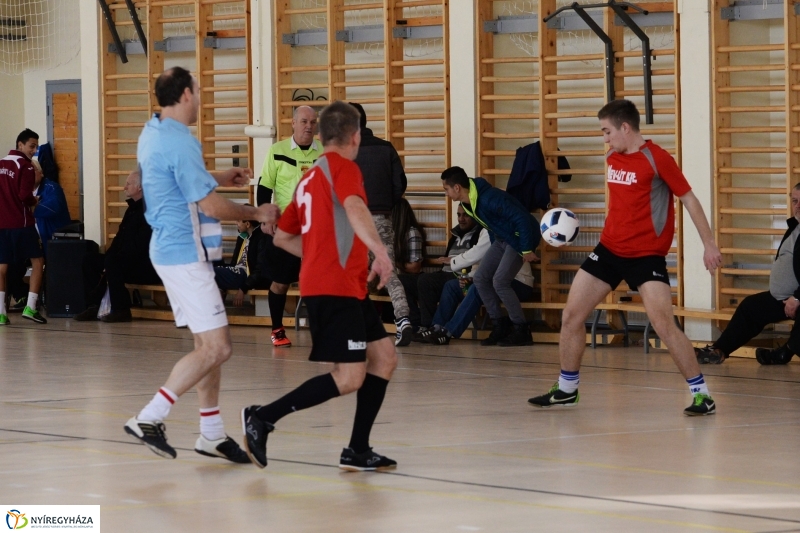 Teremlabdarúgó bajnokság-döntő