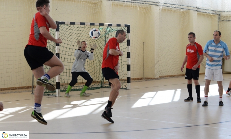 Teremlabdarúgó bajnokság-döntő