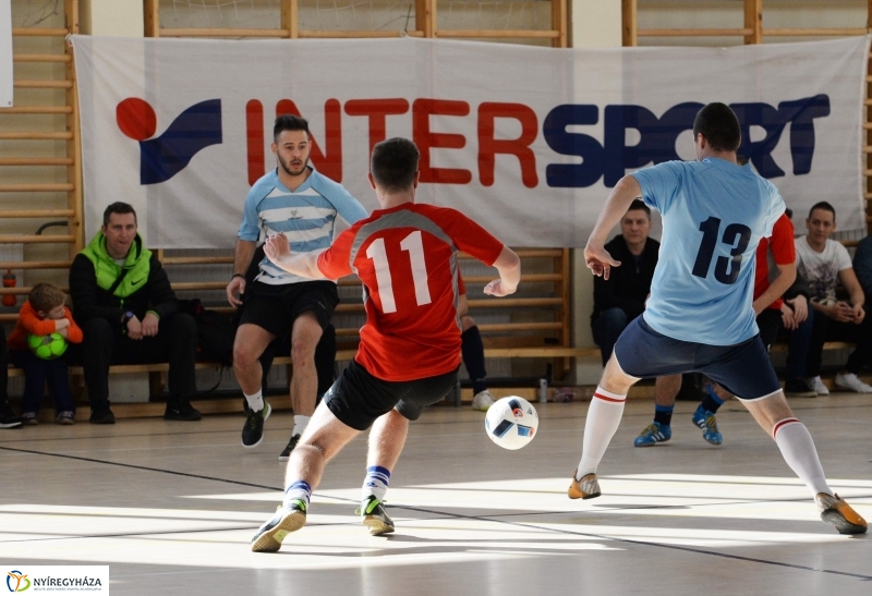 Teremlabdarúgó bajnokság-döntő