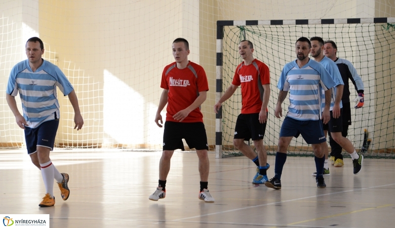 Teremlabdarúgó bajnokság-döntő