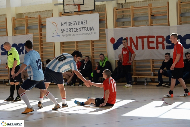 Teremlabdarúgó bajnokság-döntő