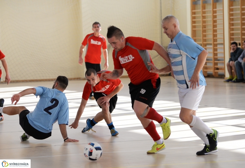 Teremlabdarúgó bajnokság-döntő