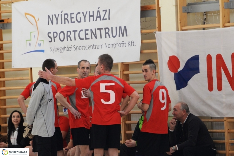 Teremlabdarúgó bajnokság-döntő