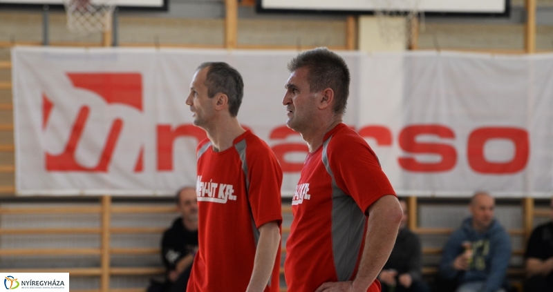 Teremlabdarúgó bajnokság-döntő