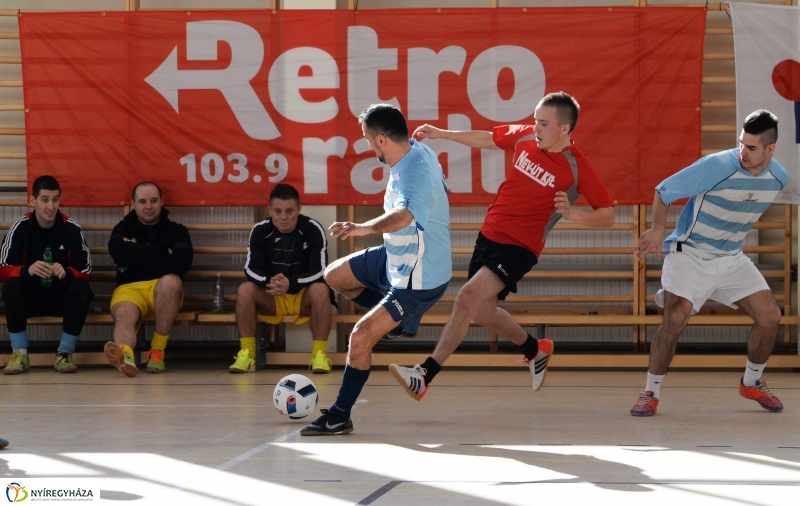 Teremlabdarúgó bajnokság-döntő