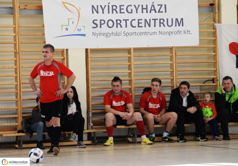 Teremlabdarúgó bajnokság-döntő