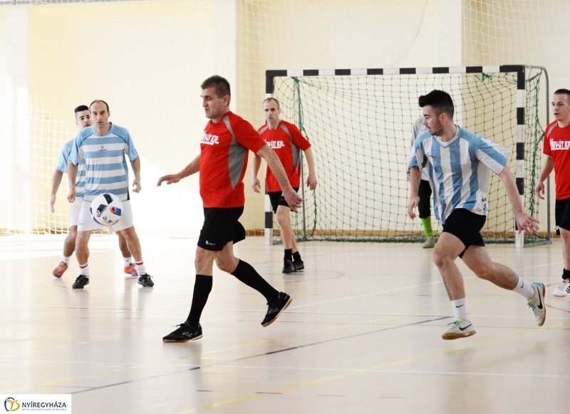 Teremlabdarúgó bajnokság-döntő