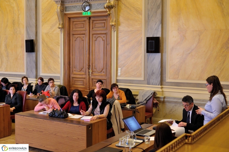 Jelzőrendszeri tanácskozás