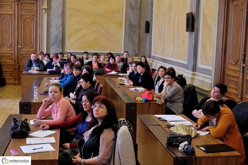 Jelzőrendszeri tanácskozás