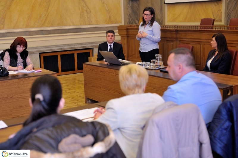 Jelzőrendszeri tanácskozás