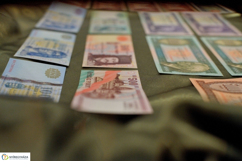 Kiállítás a forint történetéről