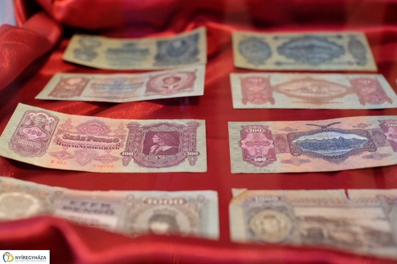 Kiállítás a forint történetéről