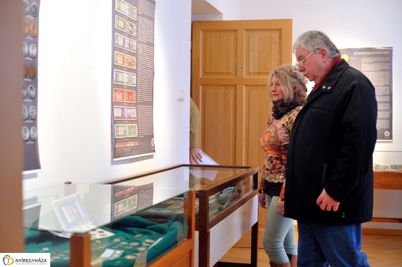 Kiállítás a forint történetéről