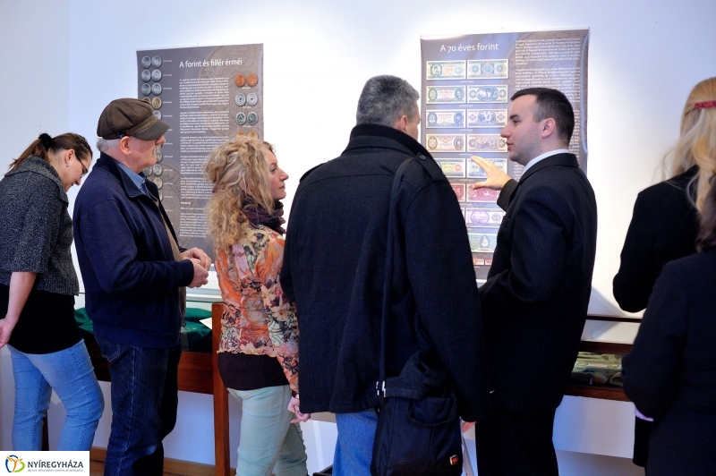 Kiállítás a forint történetéről
