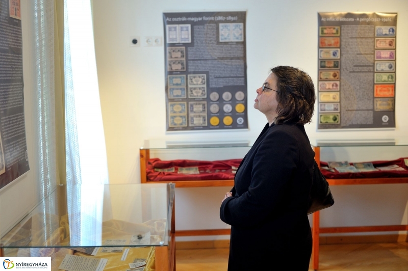 Kiállítás a forint történetéről