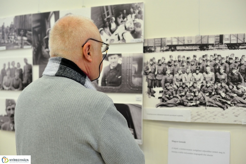 A doni fotós - kiállítás megnyitó