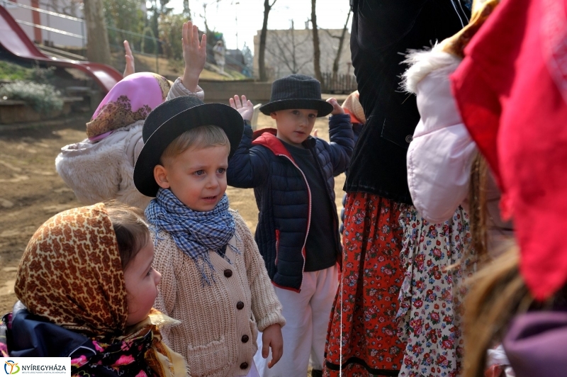 Telet temettek az ovisok