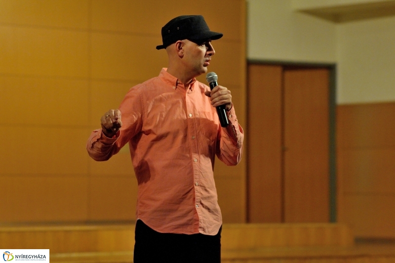 A hadifogoly -  Vujity Tvrtko előadása Nyíregyházán