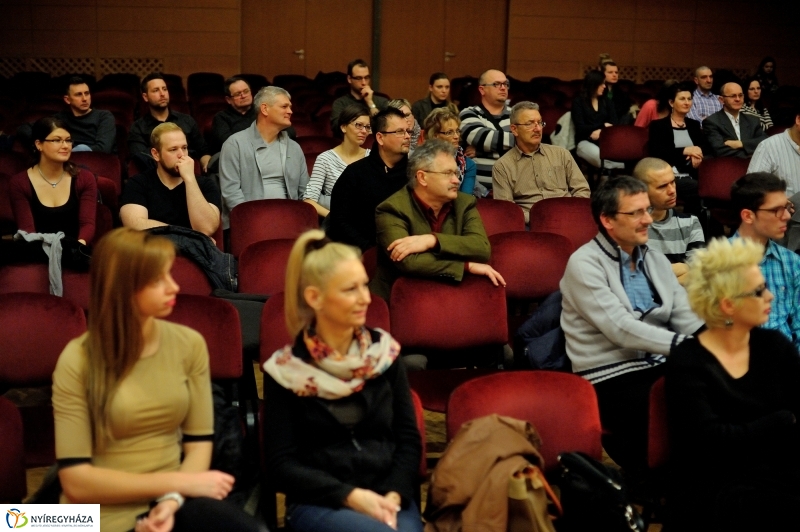 A hadifogoly -  Vujity Tvrtko előadása Nyíregyházán