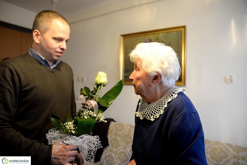 Csekk Jánosné köszöntése