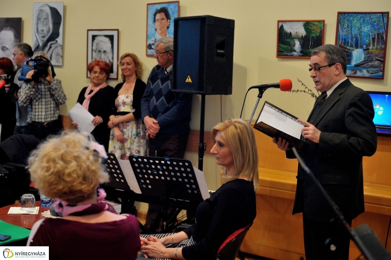 Nőnapi zenés irodalmi délután a könyvtárban