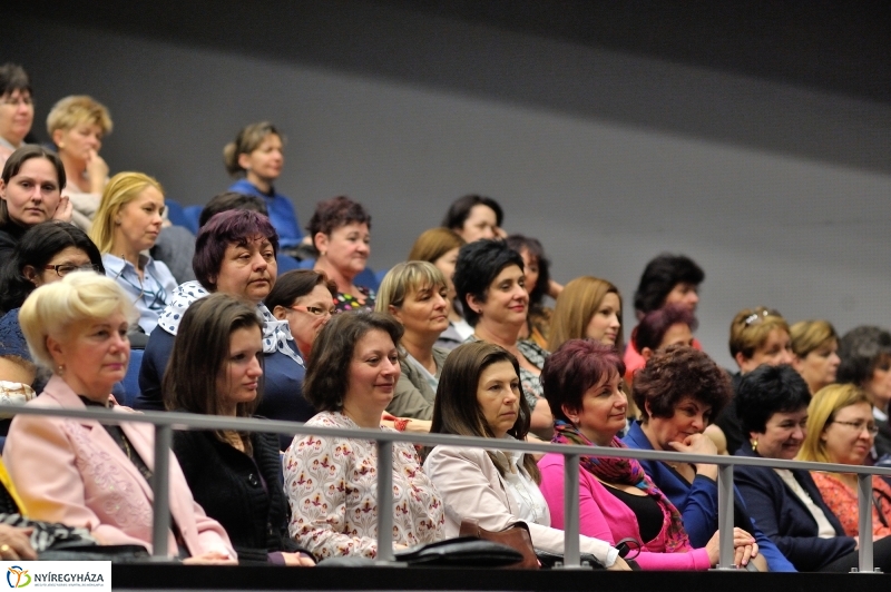 Nőnapi ünnepi műsor