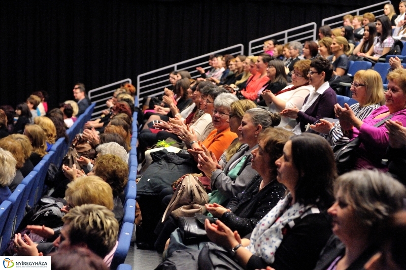 Nőnapi ünnepi műsor