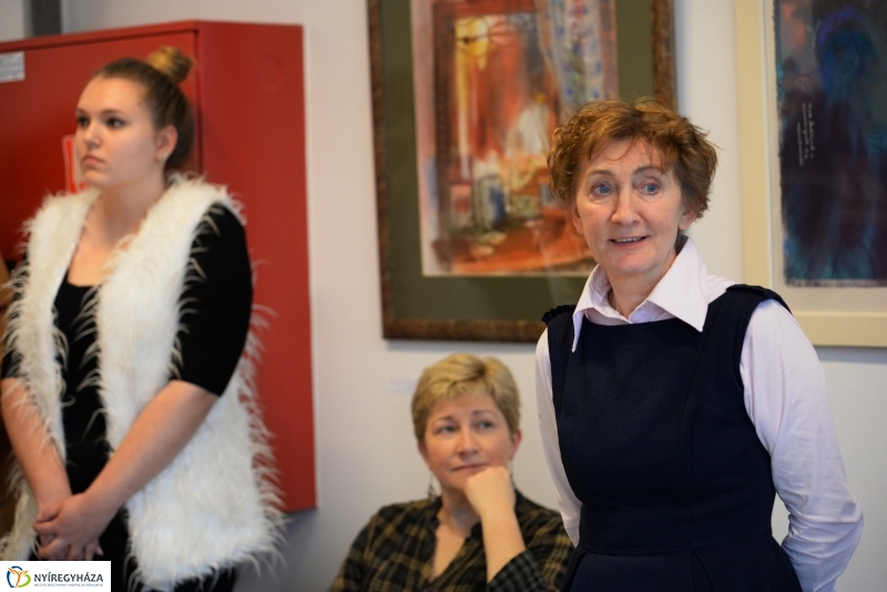Palotai Erzsébet festőművész kiállításmegnyitója