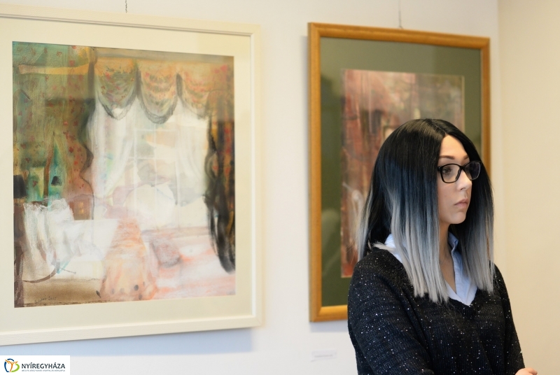 Palotai Erzsébet festőművész kiállításmegnyitója