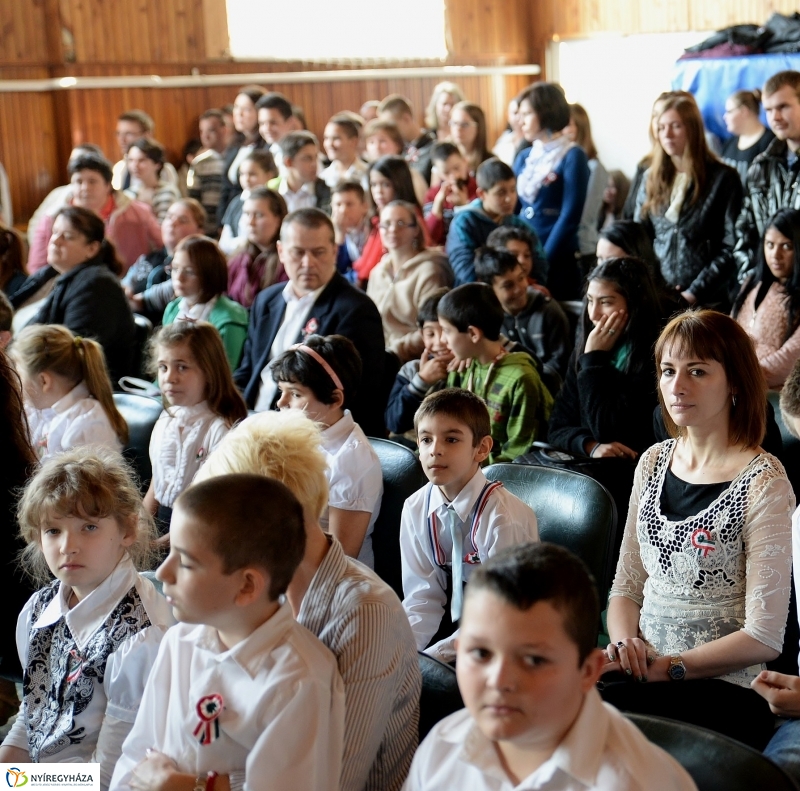 Erasmus tanusítványok átadása a Göllesz  Speciális Szakiskolában