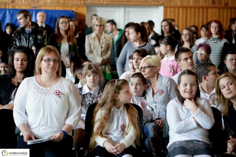 Erasmus tanusítványok átadása a Göllesz  Speciális Szakiskolában