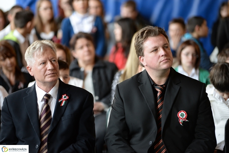 Erasmus tanusítványok átadása a Göllesz  Speciális Szakiskolában