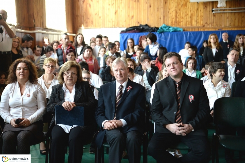 Erasmus tanusítványok átadása a Göllesz  Speciális Szakiskolában