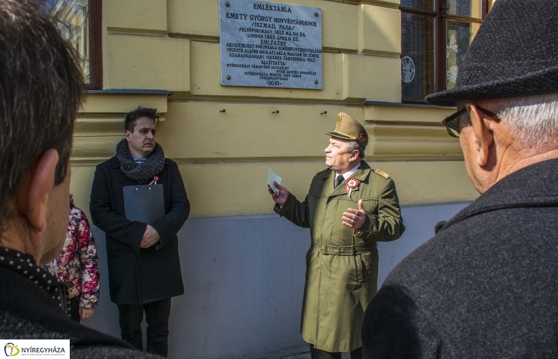 Koszorúzások városszerte