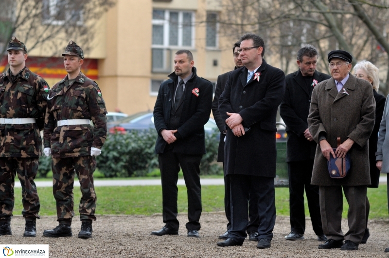 Megemlékezés kölcseysekkel