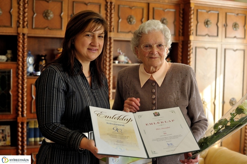 Szépkorú köszöntése - Illés Józsefné