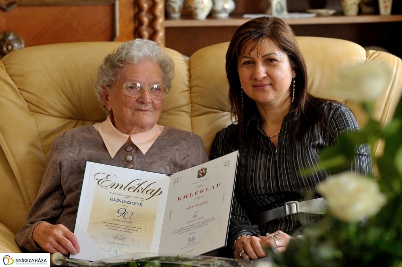 Szépkorú köszöntése - Illés Józsefné